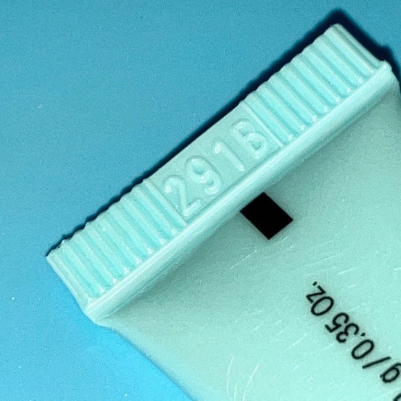 🎀 $48 - Too Faced Shadow Insurance ORIGINAL Anti-crease Eye Shadow Primer HTF - Picture 15 of 16